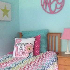 Pottery Barn Teen twin bedding
